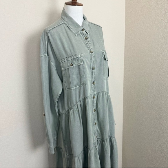 Anthropologie Pilcro Deanne Moss Tiered
Mini Button Front Shirtdress Small - Picture 8 of 16